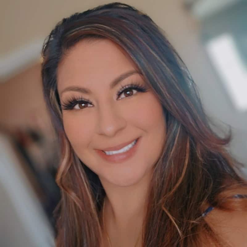 Shantel Lopez is a dental assistant at Anderson Family dental Pheneix, AZ